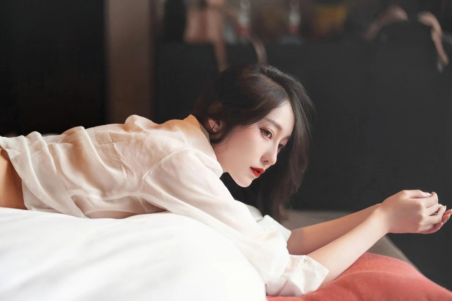 卖手链、发绳……轻轻创业的年轻人把生意做“小”